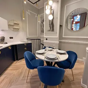 Palais Royal - Chez Lucas Paris