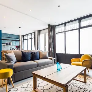 Apartment Splendid Appt Near Moulin Rouge Paris