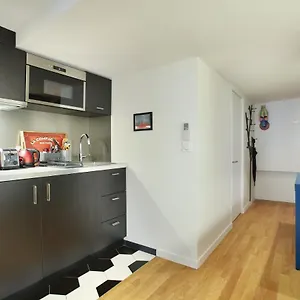 Le Marais By Prestige Apartment *