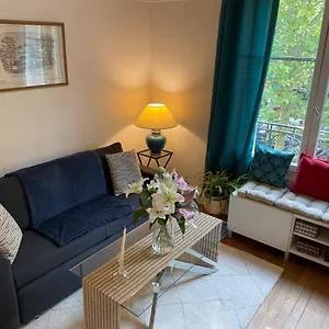 Apartment Magnifique Parisien Au Pied De La Tour Eiffel City Center Paris