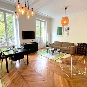 Michel-ange Apartment *