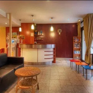 Hotel De Opera 2*