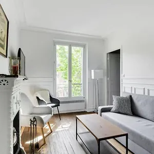 Entier A Montmartre Pour 4 *