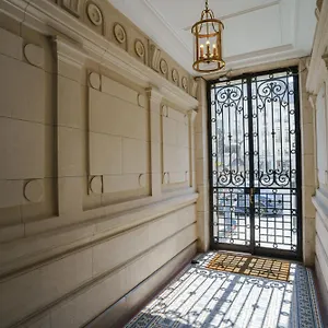 Chic 7th Floor Saint-germain-des-pres Apartment *