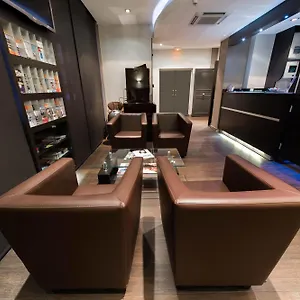 Victor Massé Hotel 2*