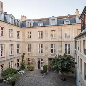 Hostel Mije Marais *