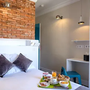 ホテル De Montparnasse 3*