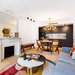 Newly Rebuilt By Architect - Center Of Apartment