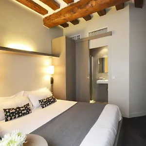 Des Princes Hotel 2*