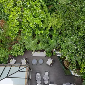Garden-elysee
