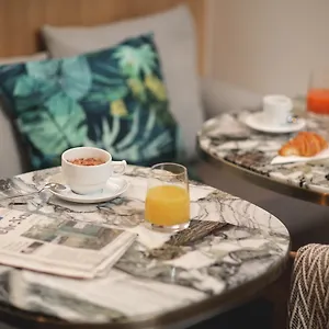Opéra Marigny Hotel 4*