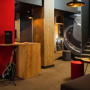 Ibis Gare De L Est 10ème 3*