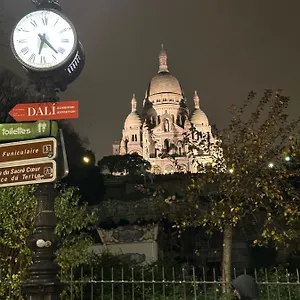 Au Coeur Montmartre Apartment Paris