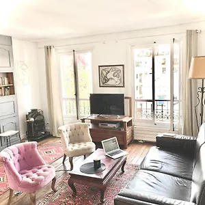 Nest In * Paris