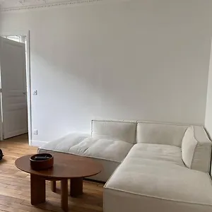 1 Bedroom In Montmartre Apartment Paris