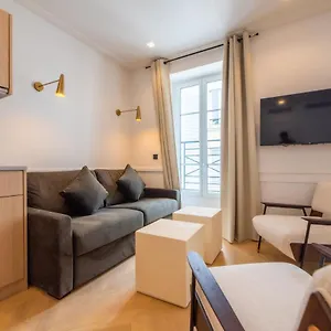 Nievre * Paris