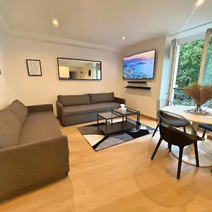 Coup De Coeur Montparnasse Paris