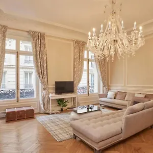 Glamorous Apartment, Excellent Location Paris