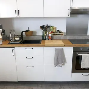 Apartment Petit Vinaigriers Republique Citycosy Paris