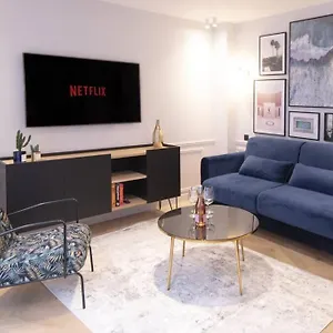 Apartment Chic & Fully-equipped In Le Marais