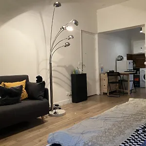 Cosy 16 Saint Cloud *