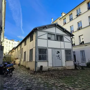 30m2 In The Heart Of Paris