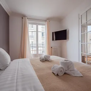 Flat In Near Sacre Coeur