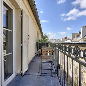 Superbe T2 Avec Balcon Proche Du Musee De La Vie Romantique Paris