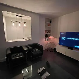French Design Commerces Apartment Paris