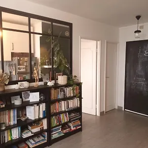 Sunny Flat In * Paris
