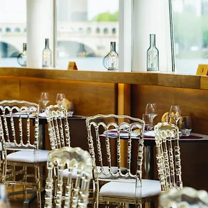 Vip Yacht 2* Paris