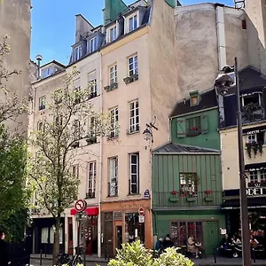 Apartment A Gem At Notre Dame Paris