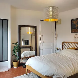 Cosy Notre-dame Apartment *