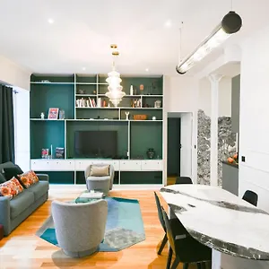 Le Marais Pl De La Bastille 3bd 3bth For 10 Guests Paris