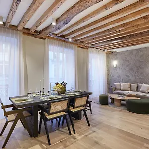Au Coeur De Madeleine By Prestige * Paris