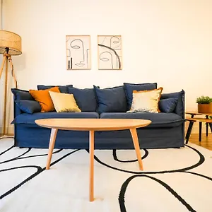 Apartamento 15 *
