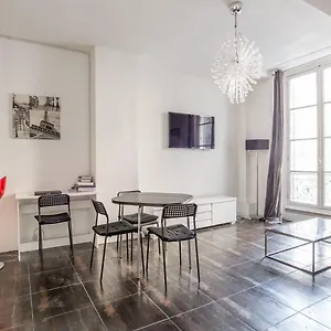 St Germain Luxembourg Apartment *