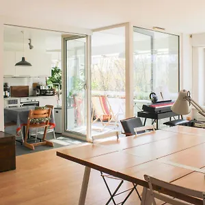 Apartment Spacious Cocoon With A Terrace View On The Canal