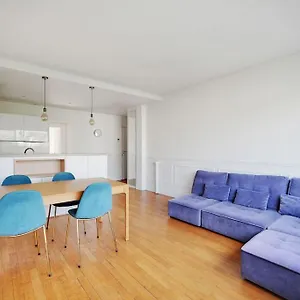 La Muette Apartment *