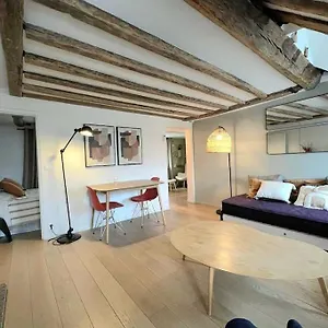 Elegant Loft Place Vendome