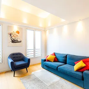 Guestready - Colourful Getaway Near Eiffel Tower * Paris