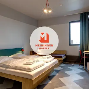 Meininger Porte De Vincennes Hotel 2*