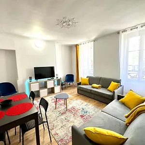 Refait A Neuf 2 Pieces - - Equipe - Parking Paris
