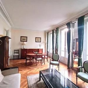 Apartment Bd De La Tour Maubourg - 7 *