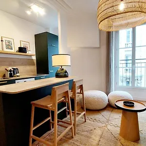 Confort Au Coeur De - Proche Montmartre Apartment