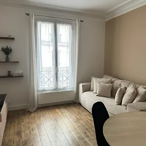 Le Voltaire - Center Apartment