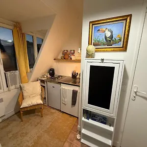 Apartment With Eiffel Tower View Paris