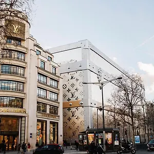 Luxe On The Champs-elysees Apartment