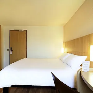 Ibis Tour Eiffel Cambronne 15ème Hotel 3*