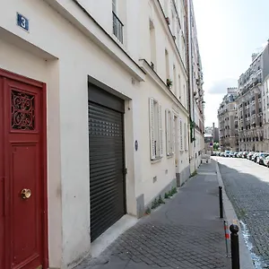 Montmartre Picasso Apartment Paris